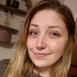 Meet your Posher, Paige
